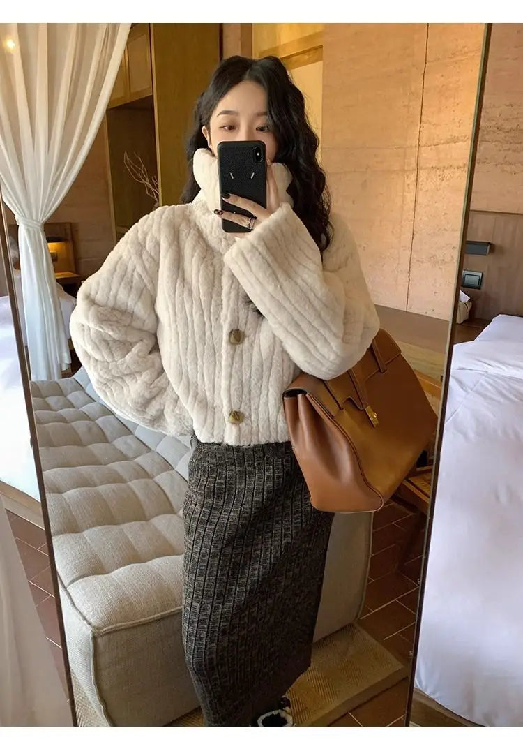 2025 Winter Fashion Stand Collar Warm Plush Short Jacket Women Autumn Retro Street Thickened Loose Harajuku Casual Short Jacket