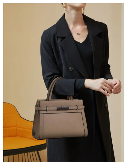 Genuine leather women's bag original first layer cowhide women's hand shoulder simple tote bag occupation.
