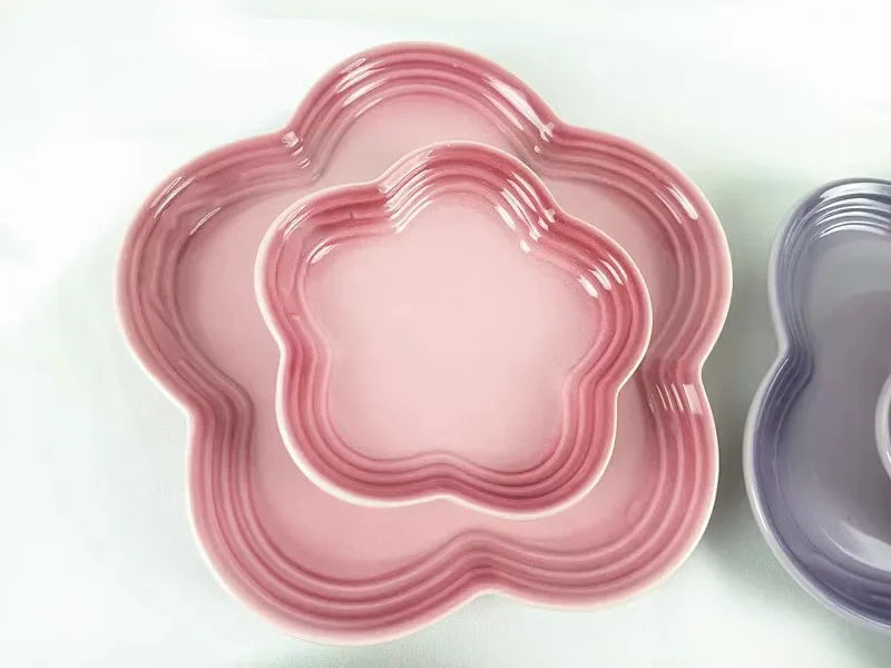 Plum Blossom Plate Flower Shaped Flower Plate Fruit Plate Solid Color Fashion Home Plum Blossom Plate.