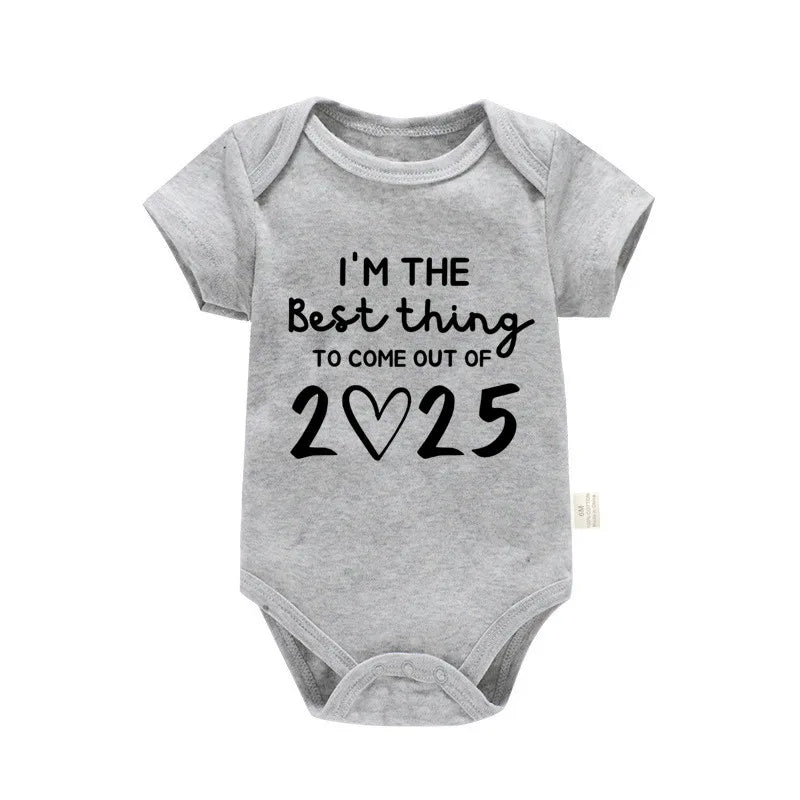 „I'm the Best Thing 2025, Neugeborene Babykleidung, weiße Baumwolle, Sommer-Bodys für Kleinkinder, kurzärmeliger Strampler für Jungen und Mädchen.