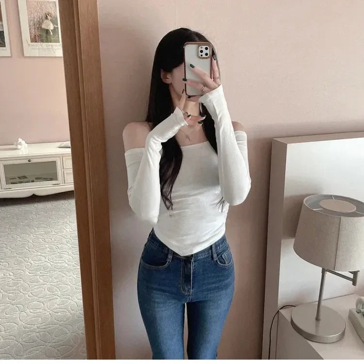 Korean Dongdaemun Fashionable Women's Clothing Off-the-shoulder Sexy Slimming Long Sleeve T-shirt Cropped Top Smooth Silhouette.