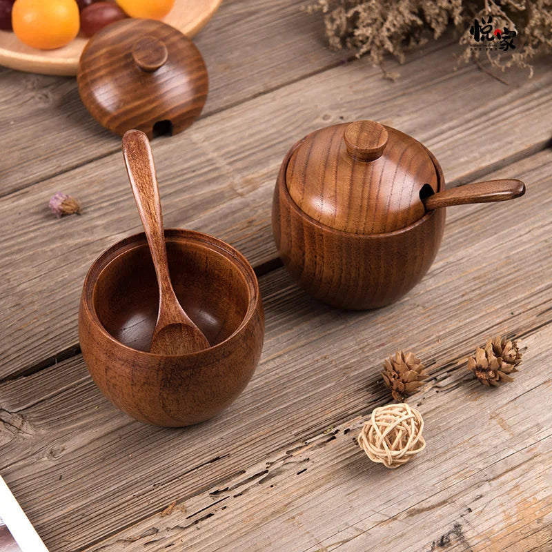 Kitchen Seasoning Jar Creative Retro Wooden Salt Pot Seasoning Storage Jar Spice Pot With Lid.