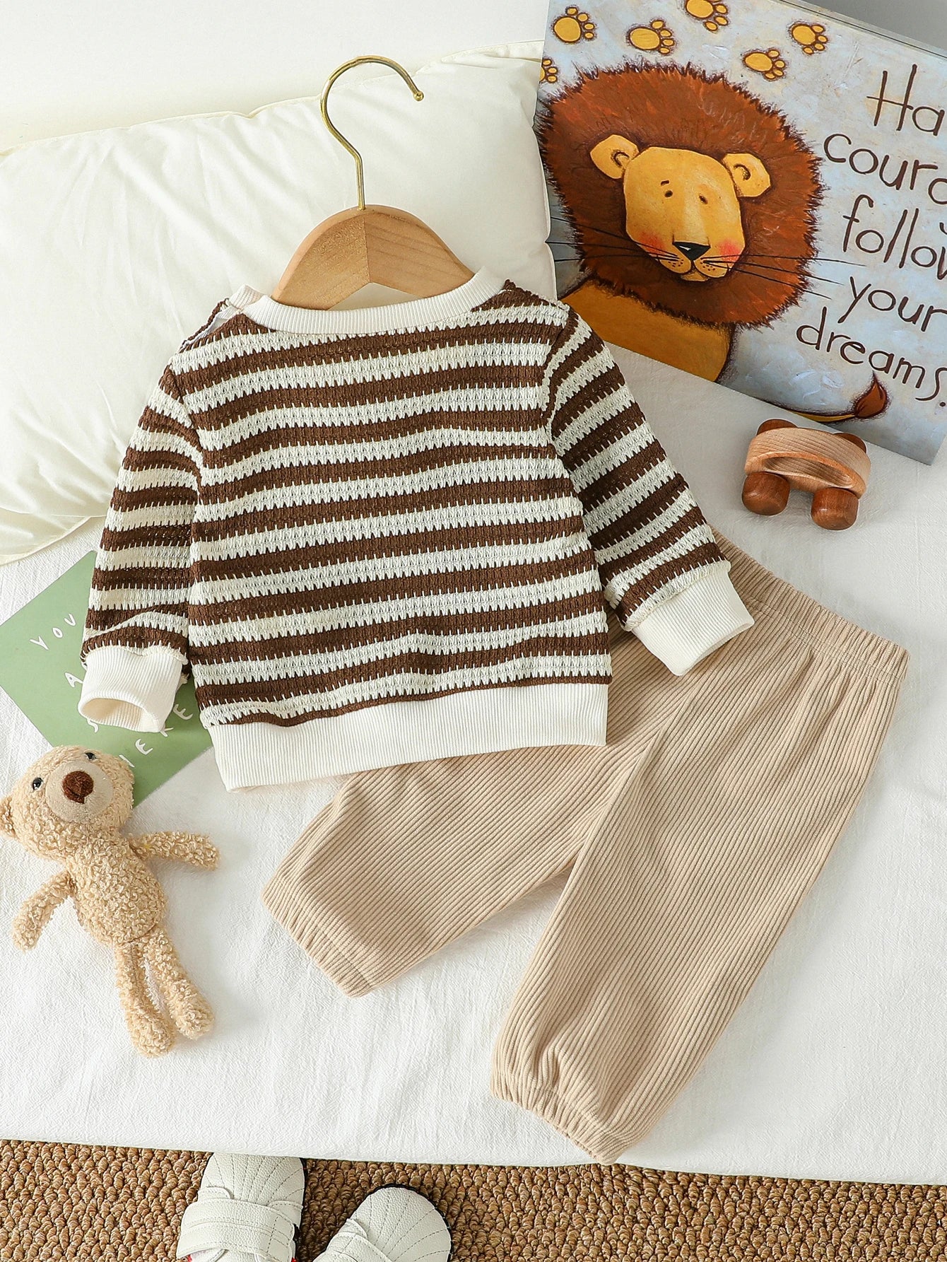2Pcs Baby Neue Stil Mode Jungen Herbst Langarm Top Mit Gestreiften & Feste Hosen Mit Bär 1-3Y casual Daliy Tragen Kleidung Set.