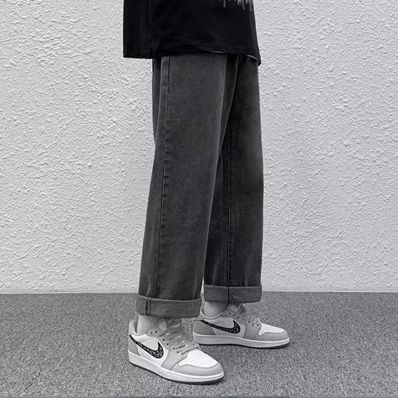 2025 Men Baggy Casual Jeans Male High Street Straight Leg Denim Pants American Classic Retro Summer Casual Long Trousers.