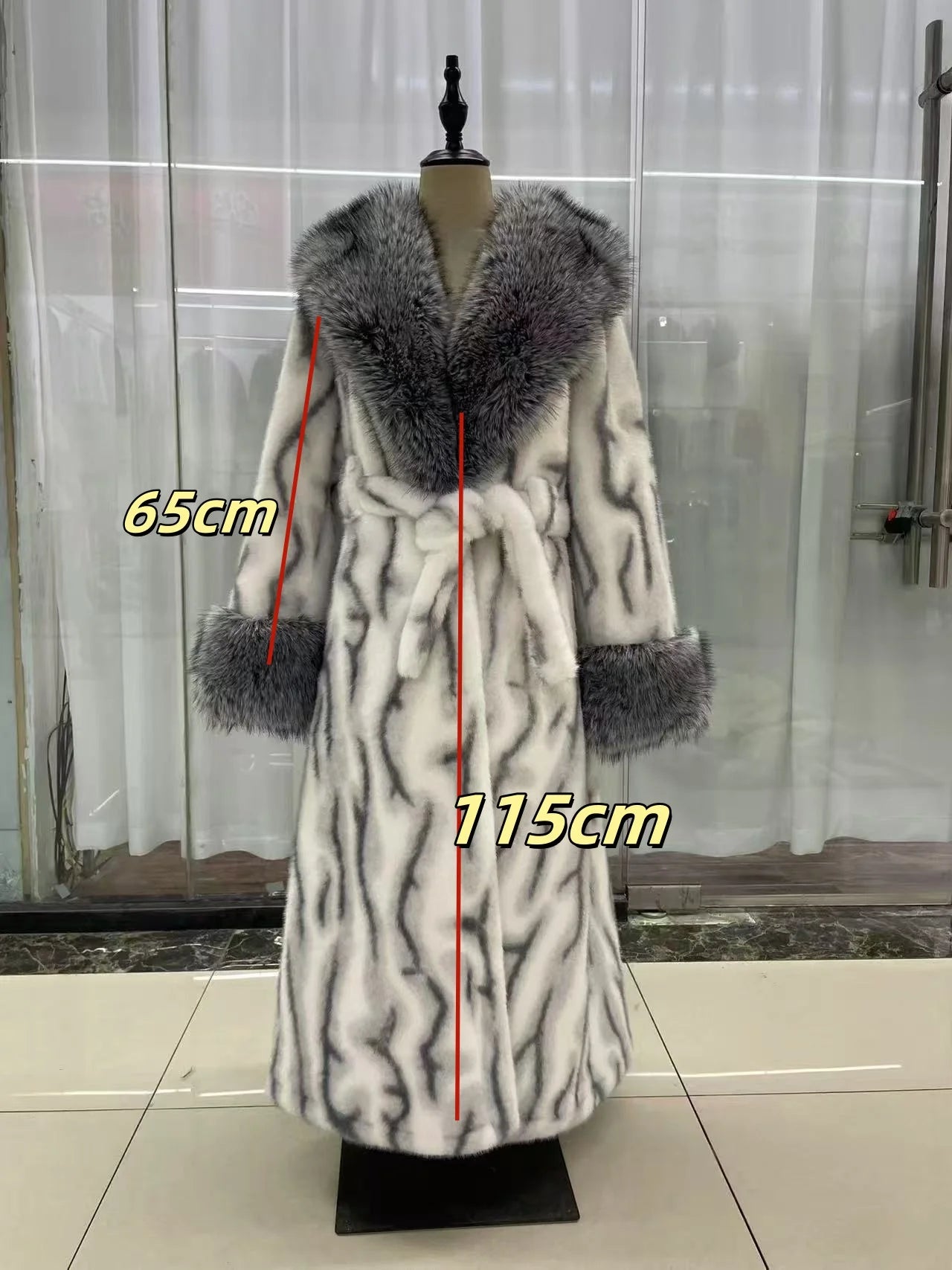 Damen-Winterjacke 2025, echter silberner Fuchspelzmantel mit natürlichem Waschbärfellfutter, warme Oberbekleidung aus Wollgeflecht für Streetwear