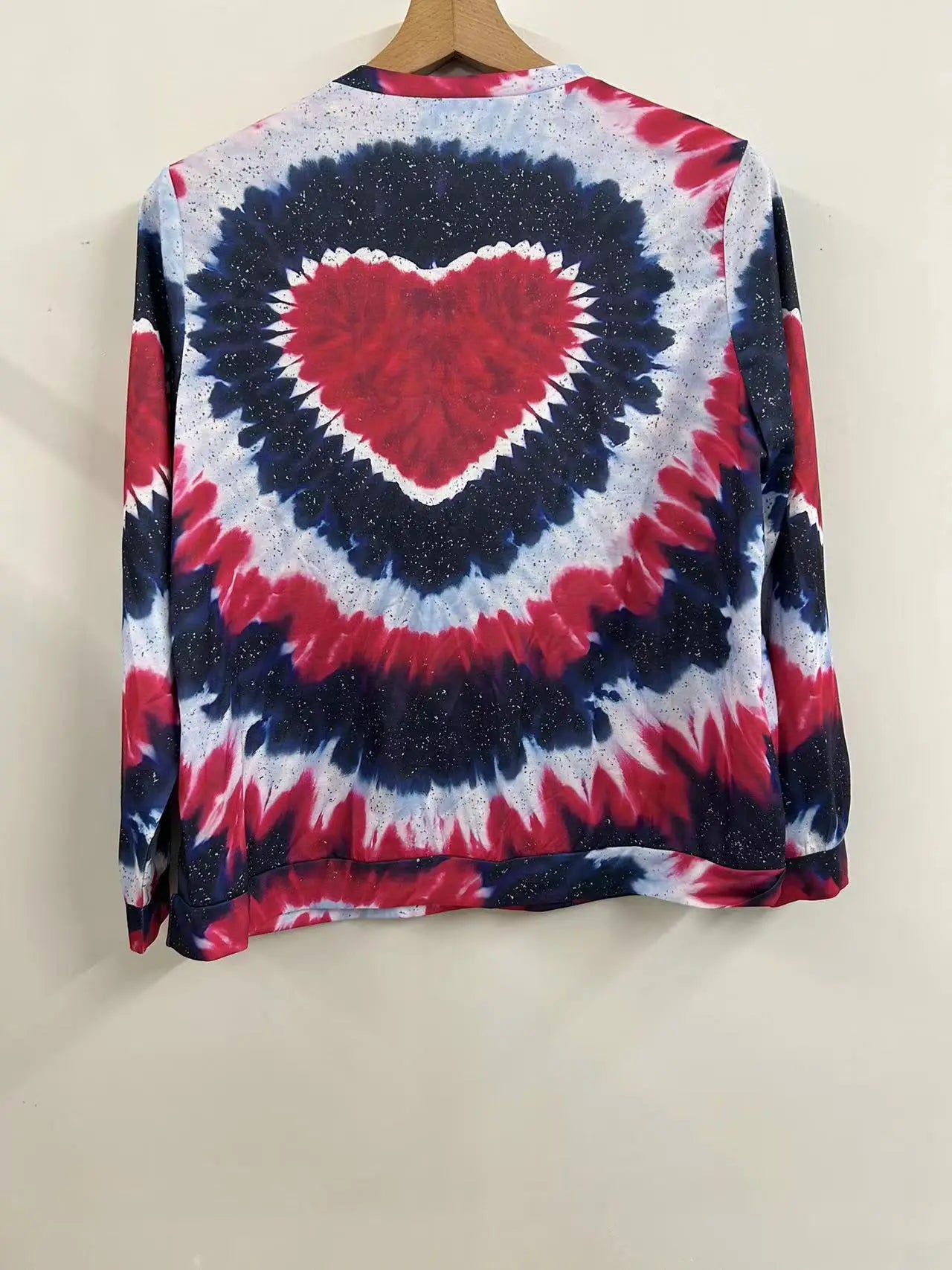 2024 Plus Size Europa und die Vereinigten Staaten Herbst und Winter neue Mode lang ärmelig bedruckte Damen lässig Kapuzen pullover mit Rundhals ausschnitt.