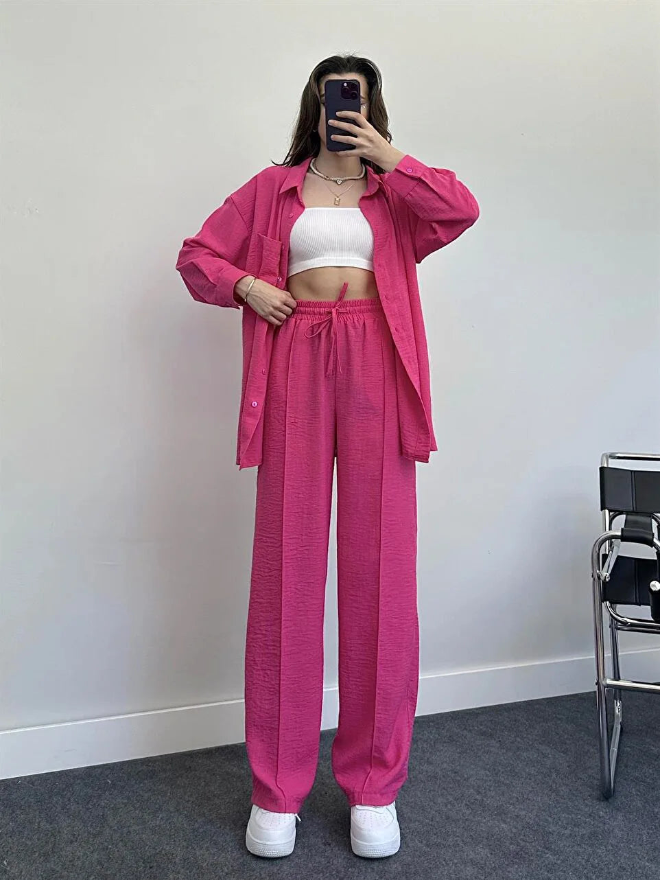 New Autumn Red Women Casual Two-piece Set, Features A Thin Long-sleeved Lapel Shirt Paired with Matching Drawstring Trousers.