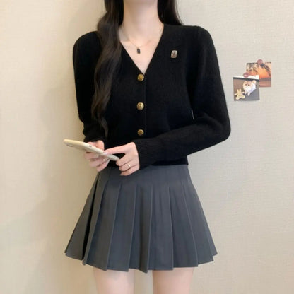 Women Clothes Spring Autumn Fashion Casual Button Solid Color Ladies All-match V-neck Long Sleeve Appear Thin Knitwear Cardigan.