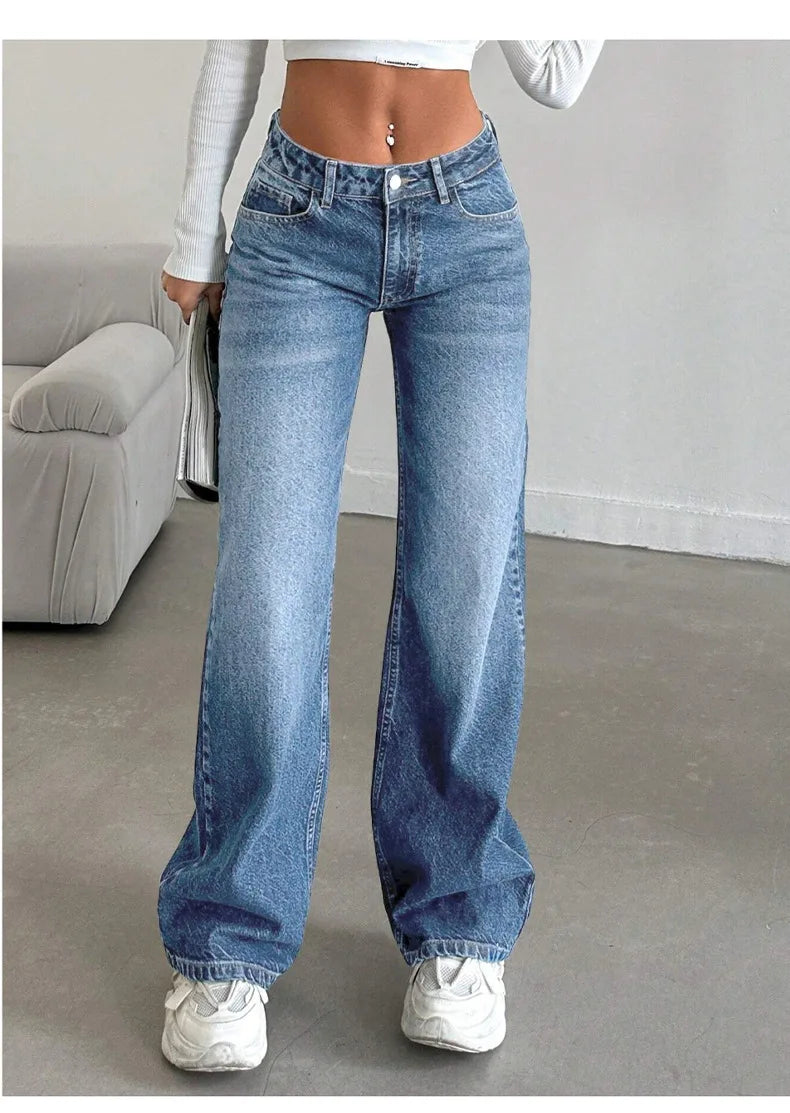 Elastic denim jeans 2025 new fashion low waist loose and trendy women's jeans.
