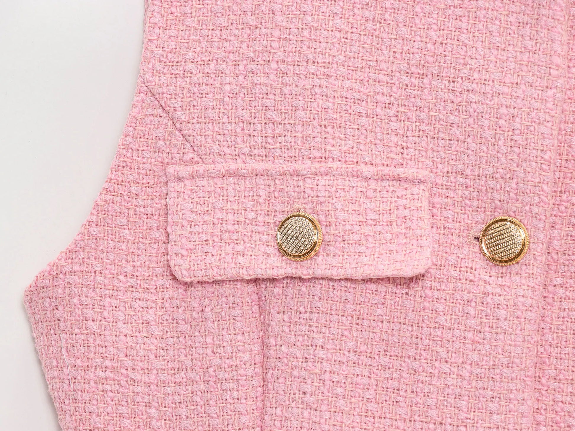 TRAFZA Frauen Elegante Solide Gürtel Westen Tops O Neck Metall Taste Ärmellose Weste Büro Dame Oberbekleidung Casual Blazer Tops.