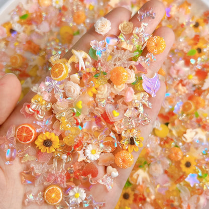 60PCS Creative Fudge Heart Dragonfly Orange Resin Nail Charms Transparent Star Butterfly Flower Mixed Nail Art Decorations DIY.