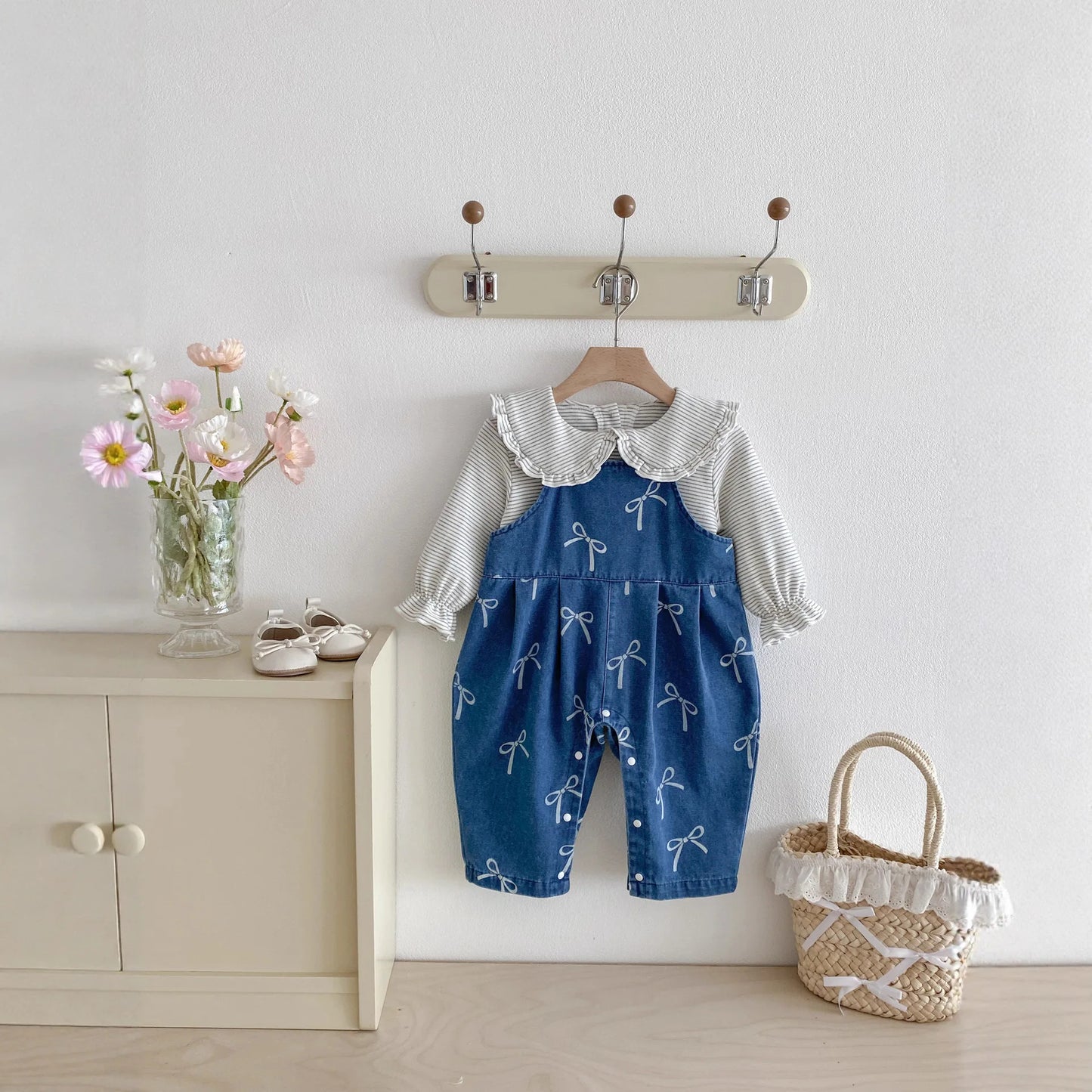 Baby Kleidung Herbst Neue Set, Kinder Koreanische Denim Overalls Zwei-stück Set, Ein Jahr Altes Baby Herbst Outfit.