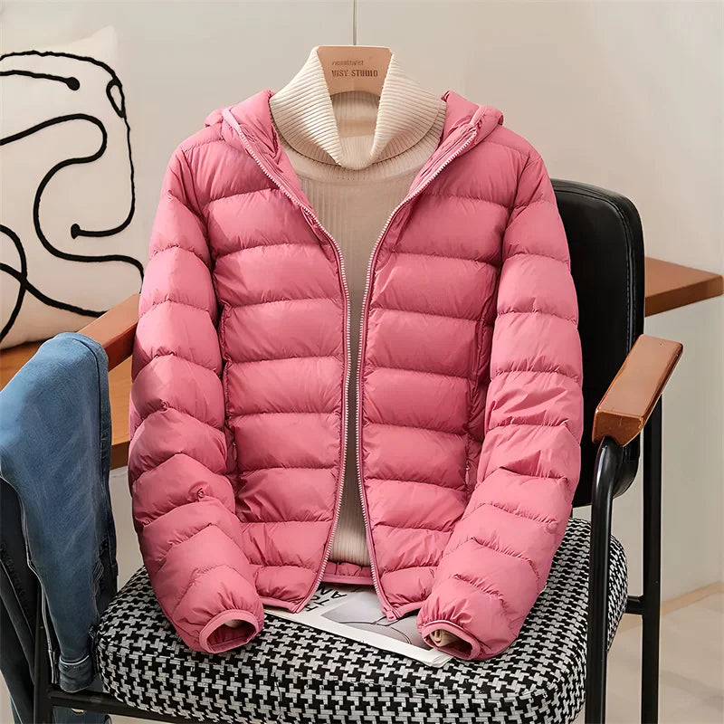 2024 neue Ankünfte Frauen Mit Kapuze Ultra Leichte Packbare Puffer Jacken Herbst Winter Weiße Ente Unten Weiblichen Koreanischen Dünnen Mantel.