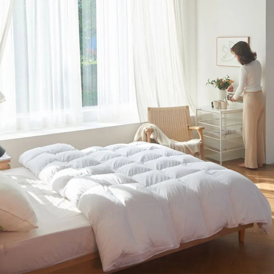 KDJEIKZ  Winter Cotton Goose Down Quilt Five-Star Hotel Duvet Super Soft Fluffy Queen King Full Size Four Seasons Duvets Blanket.