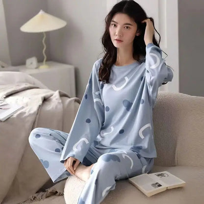 Gebündelte Füße Pyjama Frauen Frühling Herbst Langarm Terylen Baumwolle Frauen Herbst-Winter Plus-Size-Freizeit Herbst Home Wear Set.