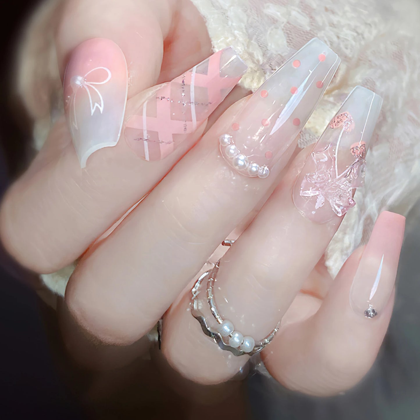 Blush Pink False Nails Bowknot Diamond Pearl 3D Design Press on Nail Tips with Harmless Smooth Edge Nails Woman DIY Fake Nails.