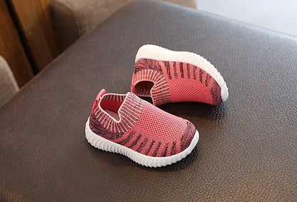 Kids Knitted Casual Shoes Sneakers for Boys Girls Slip-on Antislip Breathable Running Sports Shoes 2-8 Years Children Zapatos.