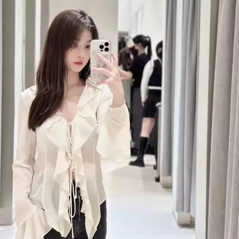 Fashionable Autumn Women's Shirt Elegant Cascading Ruffled Layered Sexy V-Neck Trumpet Sleeve Long Sleeve Women's Casual Shirt.