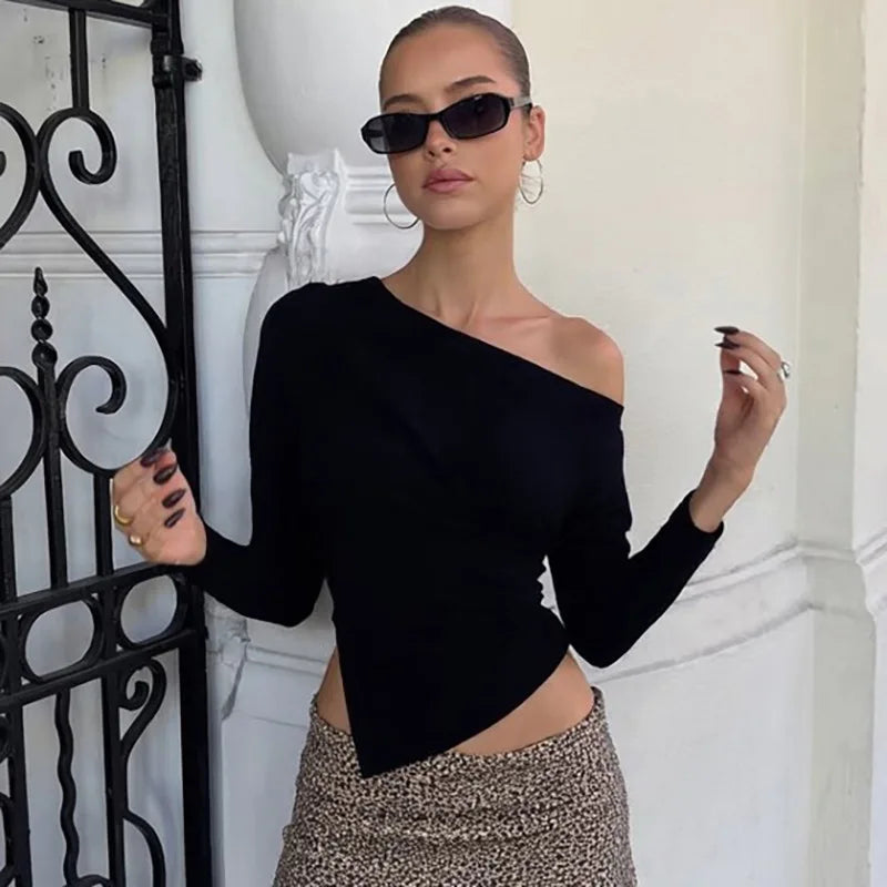 Women Casual Top Fashion Slim Slit Long Sleeve Pullover Top Sexy Strapless Pleated New Party Looks Top Female Streetwear.