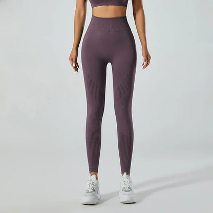 In-stock Women's Yoga Suit Five-piece Set Seamless Fitness Wear For Running Sports Top Leggings From Mainland China