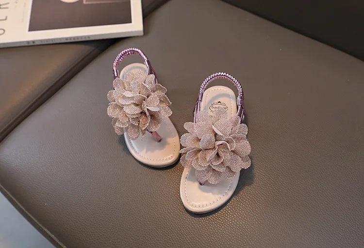 Girls Sandals 2023 Summer New Bling Flowers Baby Children Fashion Soft Bottom Student Shoes Kid's Slippers Pink Flats Flip Flops.