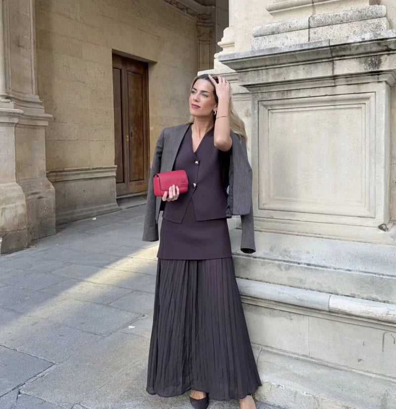 ETJ 2025 spring new  women's elegant fashion same color splicing small pleated hem high waist knit skirt.