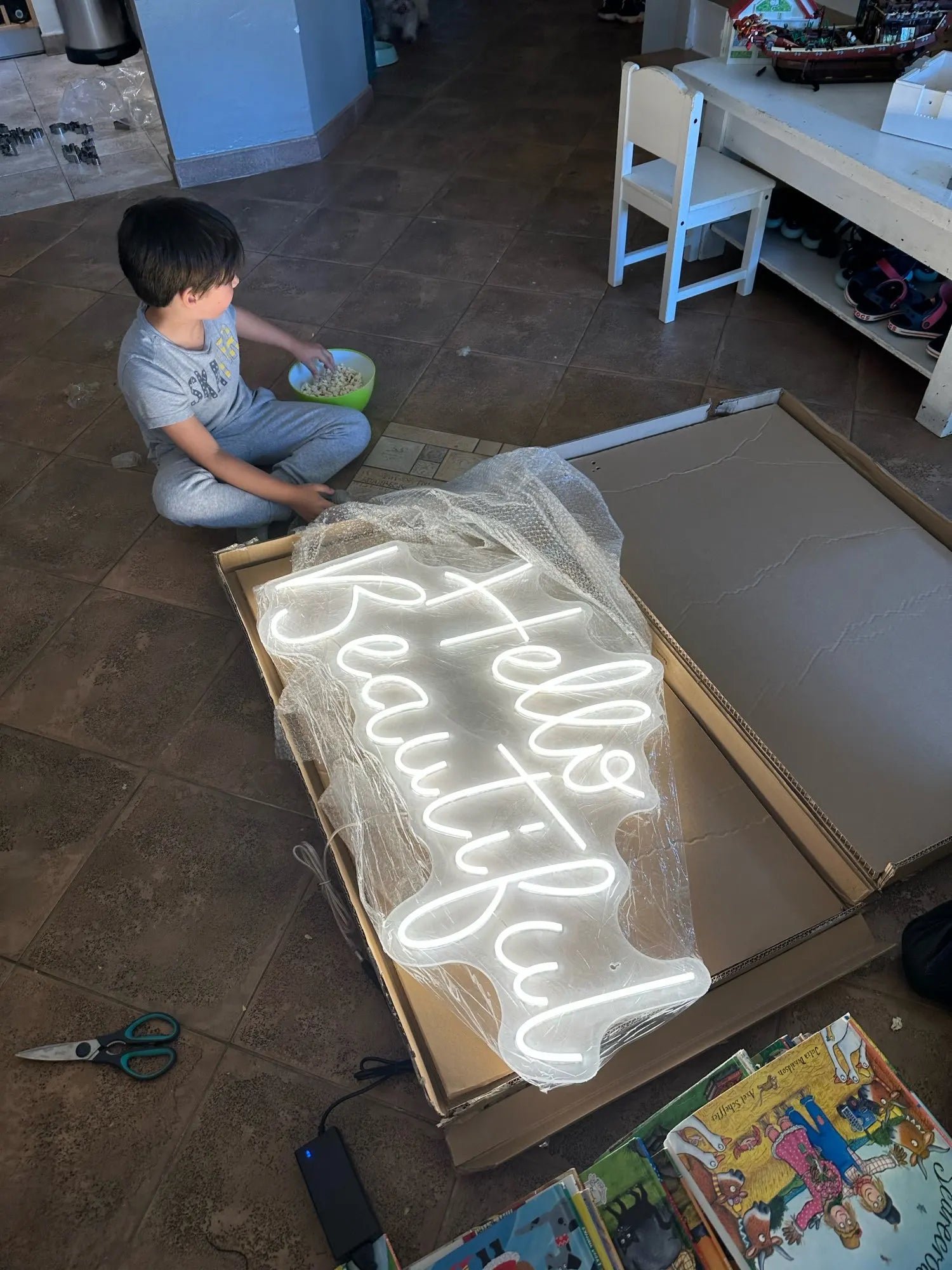 Custom Neon Sign Led Light Personalized Custom Logo Wall Decor Neon Sign For Store Wedding Happy Birthday Party Bar Neon Sign.