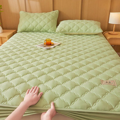 Quilted Mattress Cover Single/Double Bedspread Thicken Bed Linen Waterproof Bed Cover Home Soft Bedsheet 매트리스커버 (No Pillowcase)