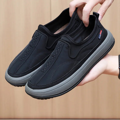 Casual Men's Cloth Shoes Outdoor Men Sports Shoes Comfortable Wear-resistant Soft Bottom Sneakers Light Anti-Slip Walking Shoes.