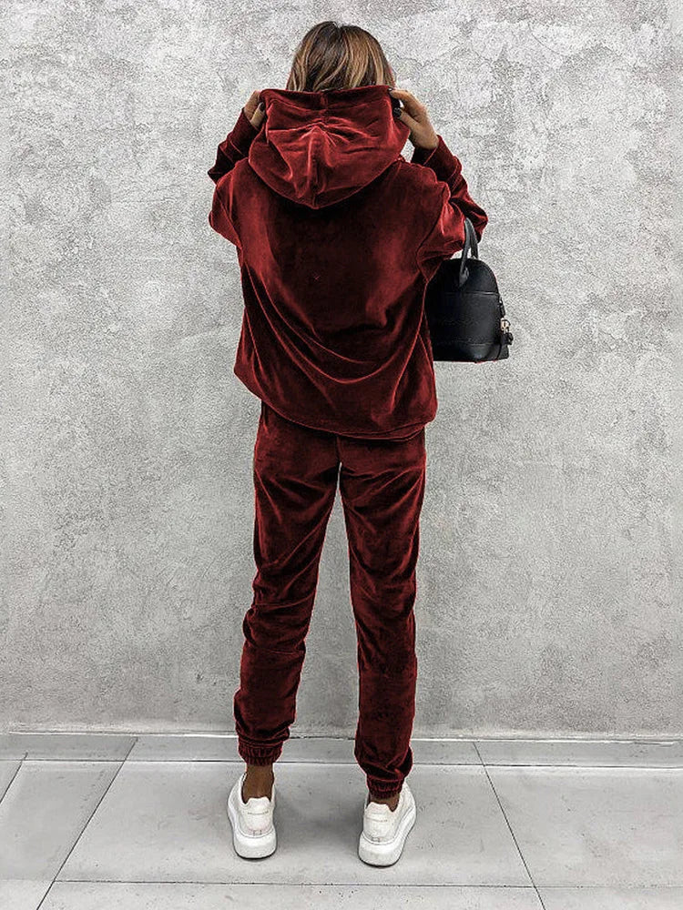 Autumn Winter Velvet Tracksuit Set Elegant Soft Pocket Pullover Top Female Loose Sweatsuit Pants Suit 2024 Two Piece Set Outfits.