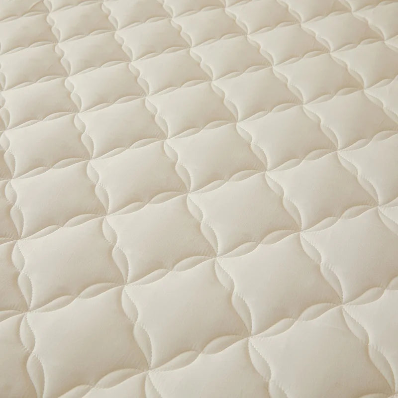 Quilted Mattress Cover Single/Double Bedspread Thicken Bed Linen Waterproof Bed Cover Home Soft Bedsheet 매트리스커버 (No Pillowcase).