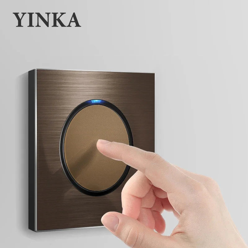 YINKA Schaltersteckdose, Aluminium, gebürstetes braunes Panel mit LED-Anzeige, EU-Steckdose, Schalttafel, elektrischer Lichtschalter, AC110–250 V, NET.