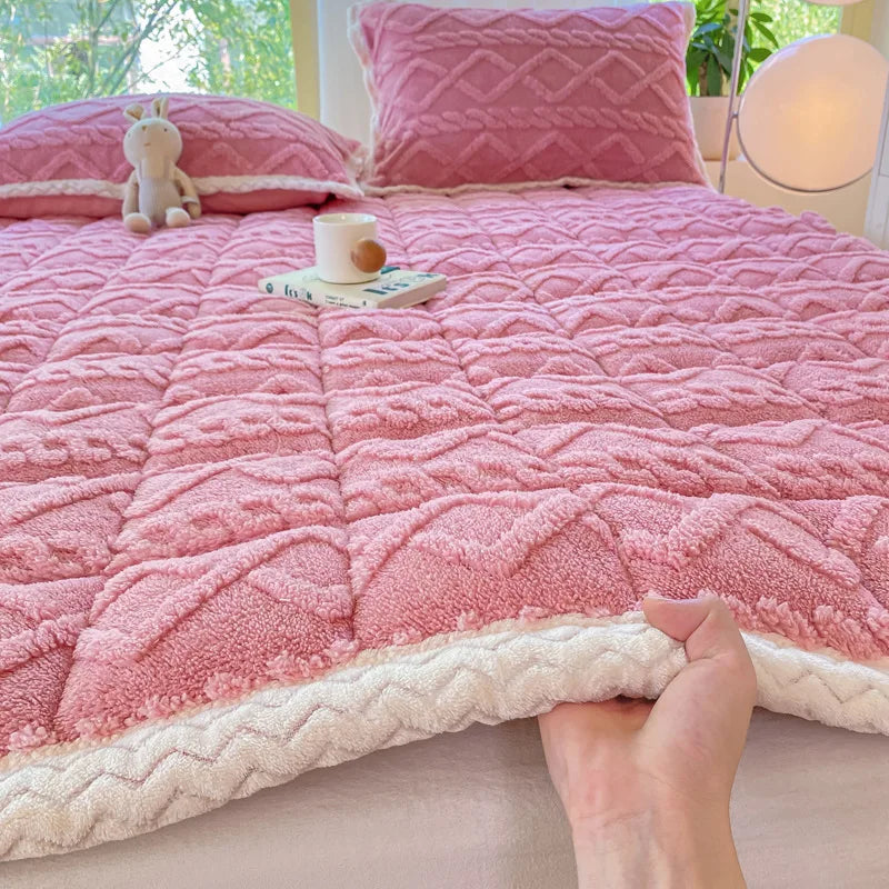 Winter Taft Velvet Mattress Topper Pad Fleece Bedspread Fold Non-slip Thin Tatami Mat Student Dormitory Bed Sheet Mattress Cover