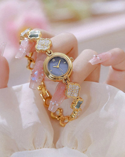 Women's Watch Lucky Four-Leaf Clover Bracelet Elegant Crystal Dress Watches for Women Fashion Luxury Small Quartz Ladies Clock