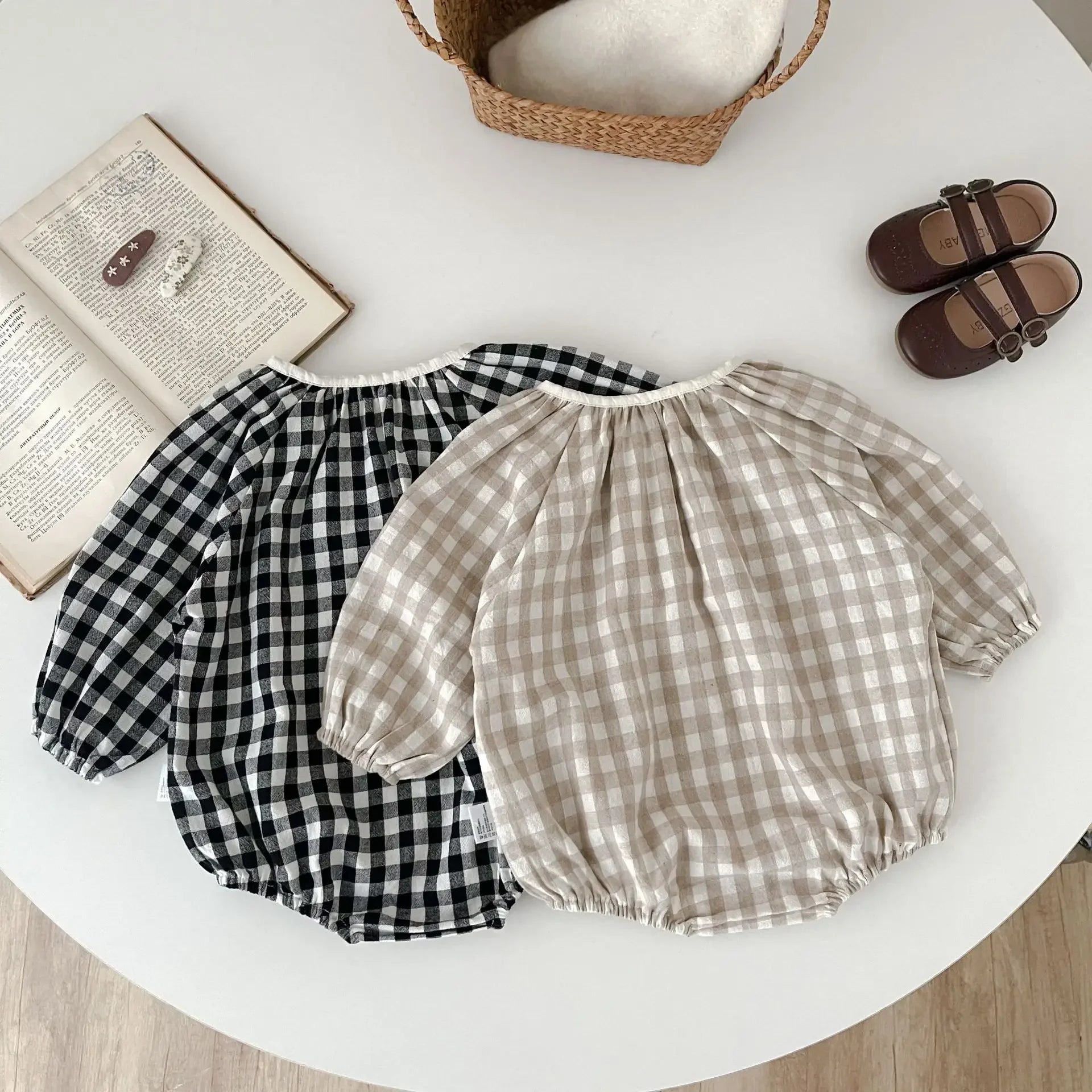 Frühling Herbst Ins Neugeborenen Plaid Langarm Body Lose Junge Baby Onesie Casual Kind Mädchen Baumwolle Strampler Kleinkind Kleidung.