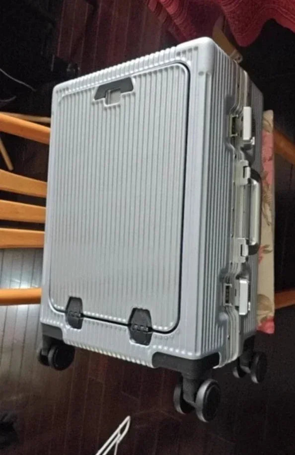 Vorne öffnender Rollgepäckkoffer mit großer Kapazität, Aluminiumrahmen, ABS + PC-Trolley, Koffer, USB-Lade-Boarding-Koffer.