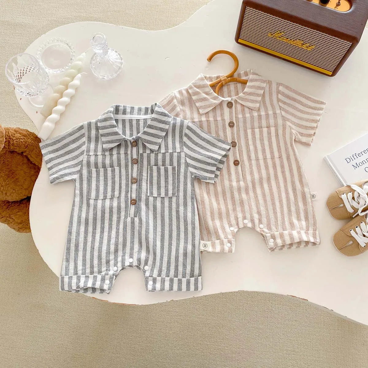 2024 sommer Infant Gestreiften Baby Jungen Strampler Kurzarm Muslimischen Babe Jungen Polo Body Dünne Lose Neugeborenen Jungen Outfits.