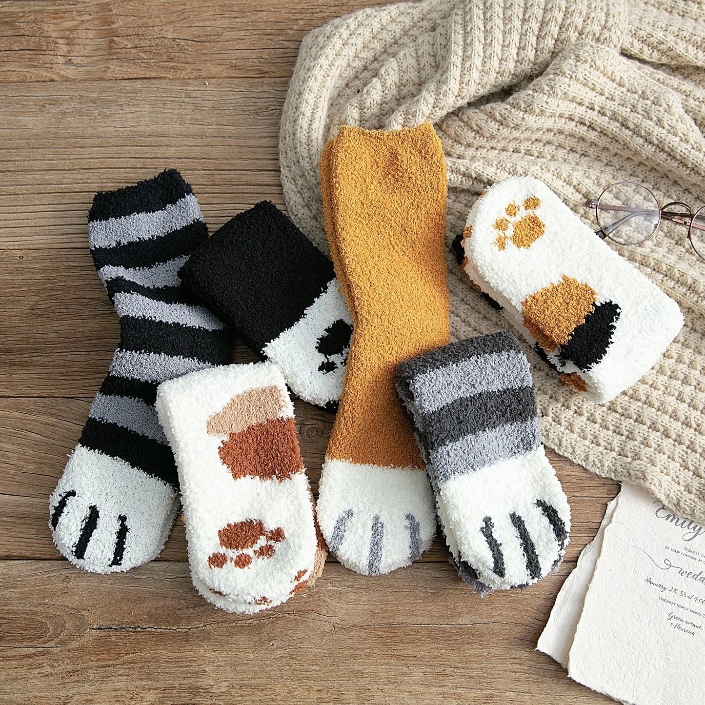 Women Winter Warm Fluffy Socks Cute Animal Claw Cat Paw Footprint Fuzzy Socks Female Thick Coral Fleece Home Floor Sleep Socks.