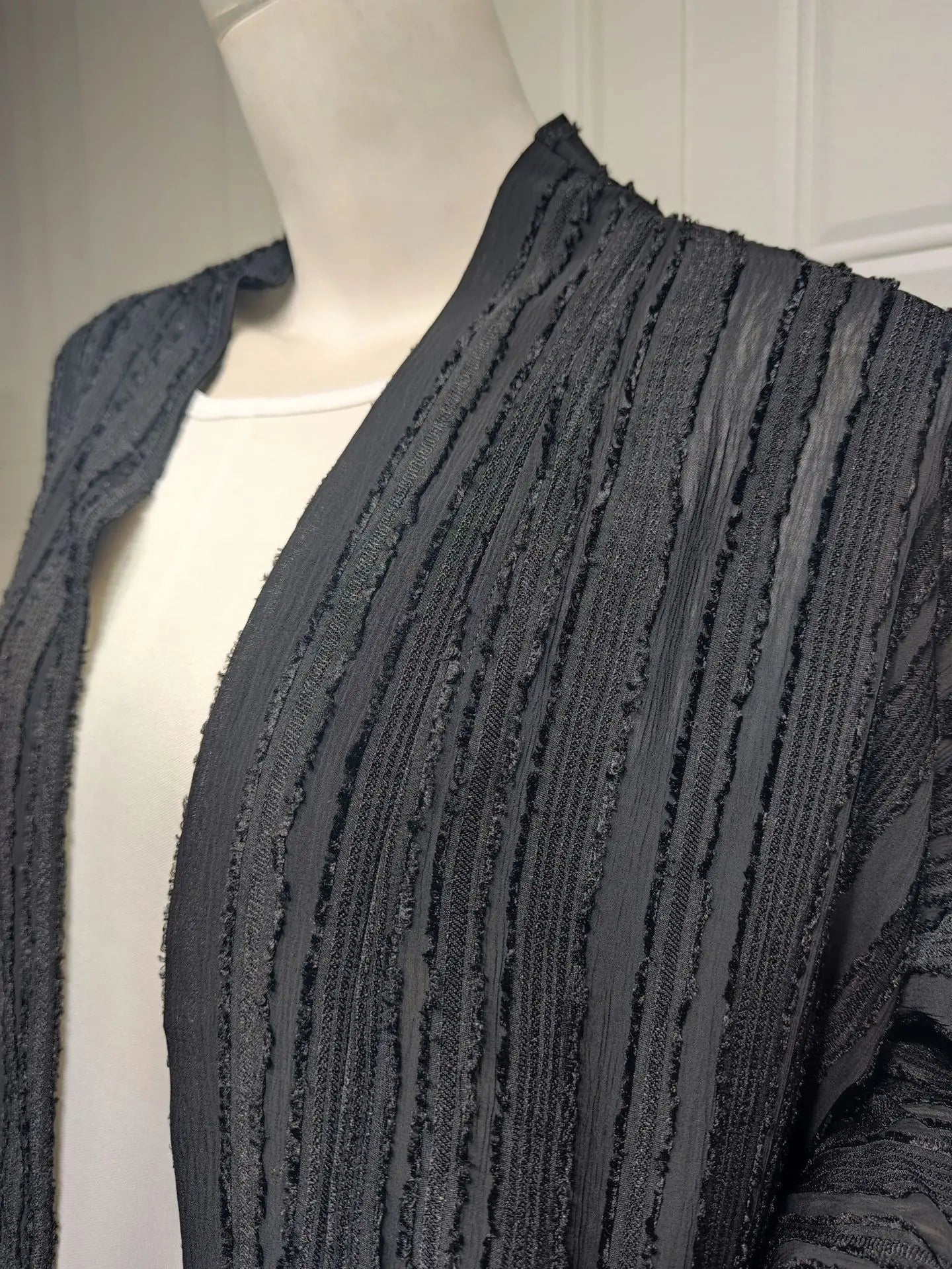 2024 New Fashion Muslim Kimono Abaya Solid Striped Retro Ethnic Cardigan Robe Dubai Middle Eastern Saudi Arabia Eid Clothes.