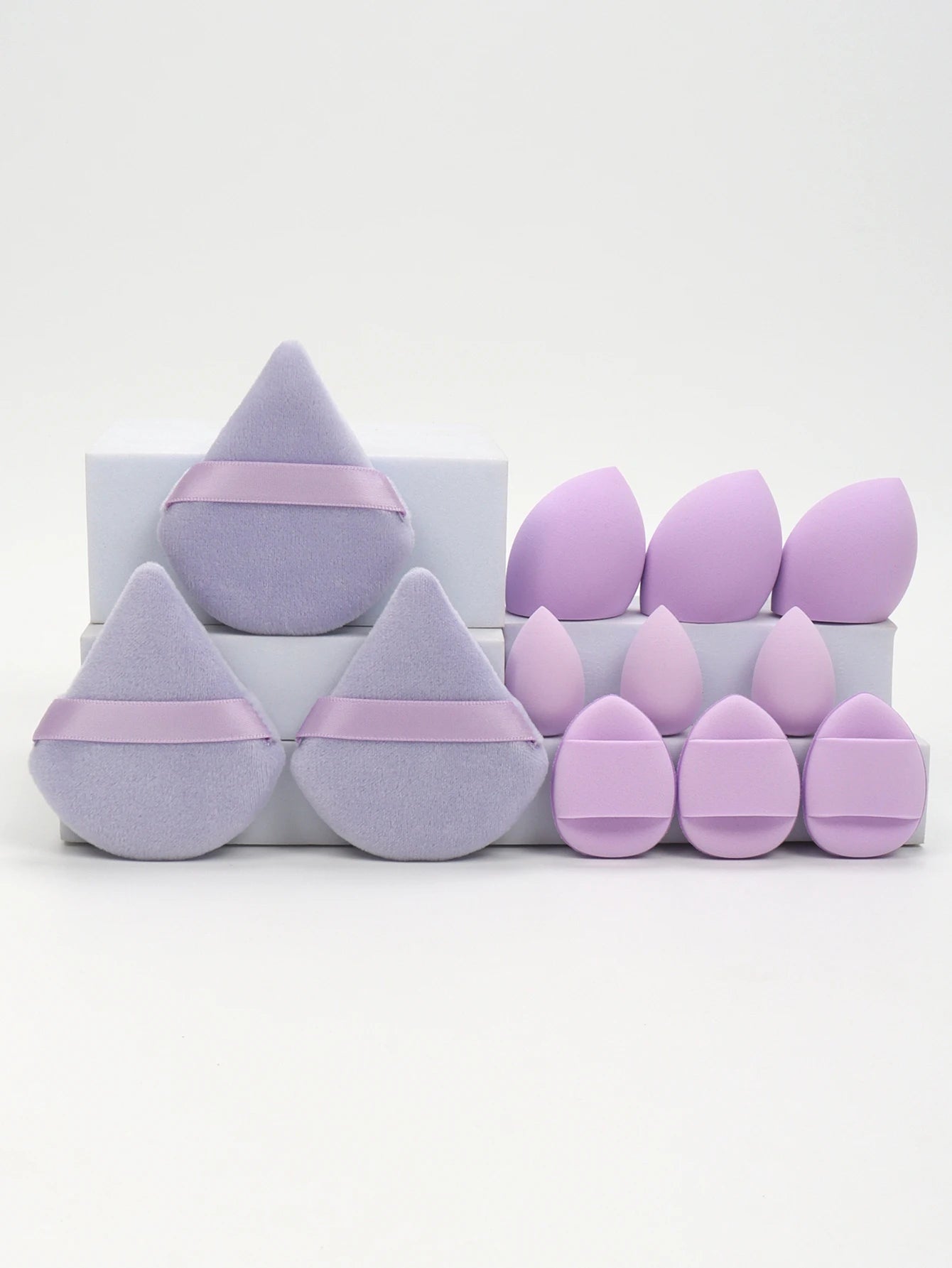 12-Piece All-Purpose Makeup Sponge Set, Made of 3 Loose Powder Puffs, 3 Mini Air Cushion Puffs, 3 Beauty Eggs and 3 Mini Beauty.