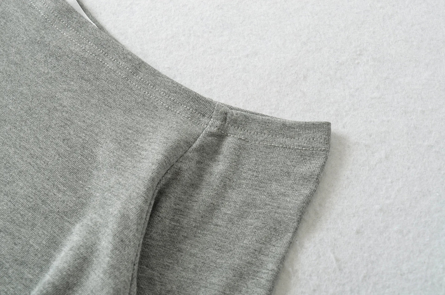 Sexy Long Sleeve T-Shirt Women's Waist Cinched Shoulder Bared Strap Design Autumn 2025 Irregular Halter Neck Top for Trendy Girl