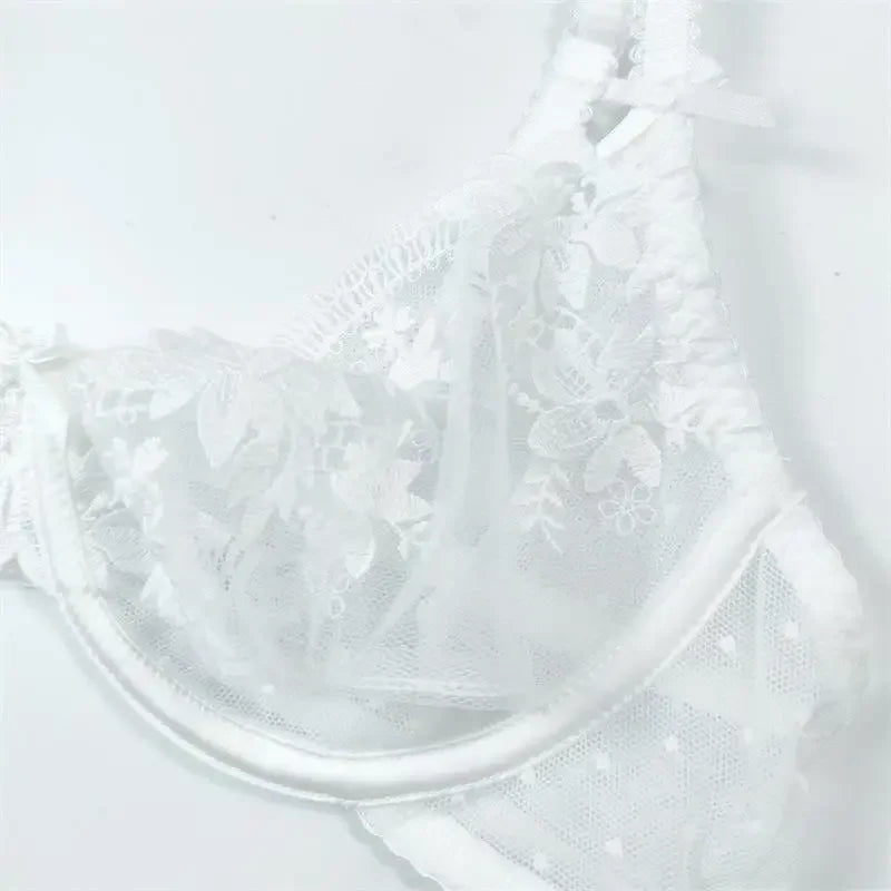 New Women Lingerie French Sexy Underwear Ultra-Thin See-Through Pure Desire Lace Bras Large Breasts Show Small Anti-Sagging Bra