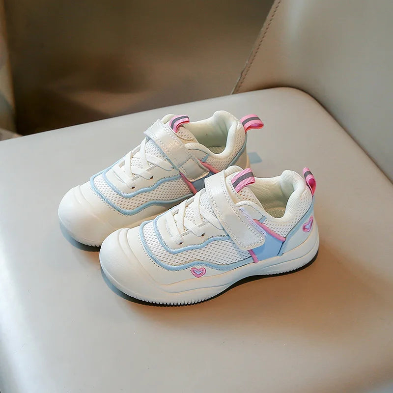 New Girls Sneakers Breathable Mesh Cute Design Outdoor School Kids Sports Shoe Lightweight Comfortable Children Fashion Footwear.