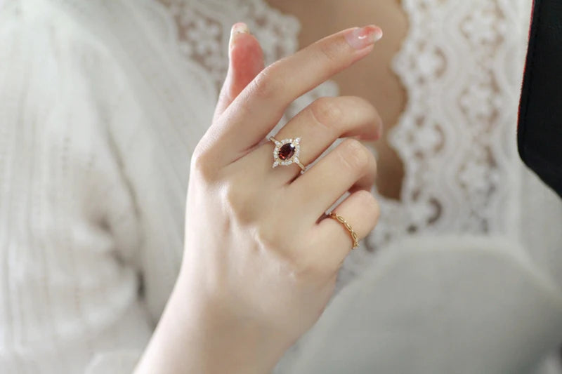 LAMOON Vintage Gemstone Ring Natural Garnet Rings For Women 925 Sterling Silver K Gold Plated Crystal Wedding Engagement RI182.
