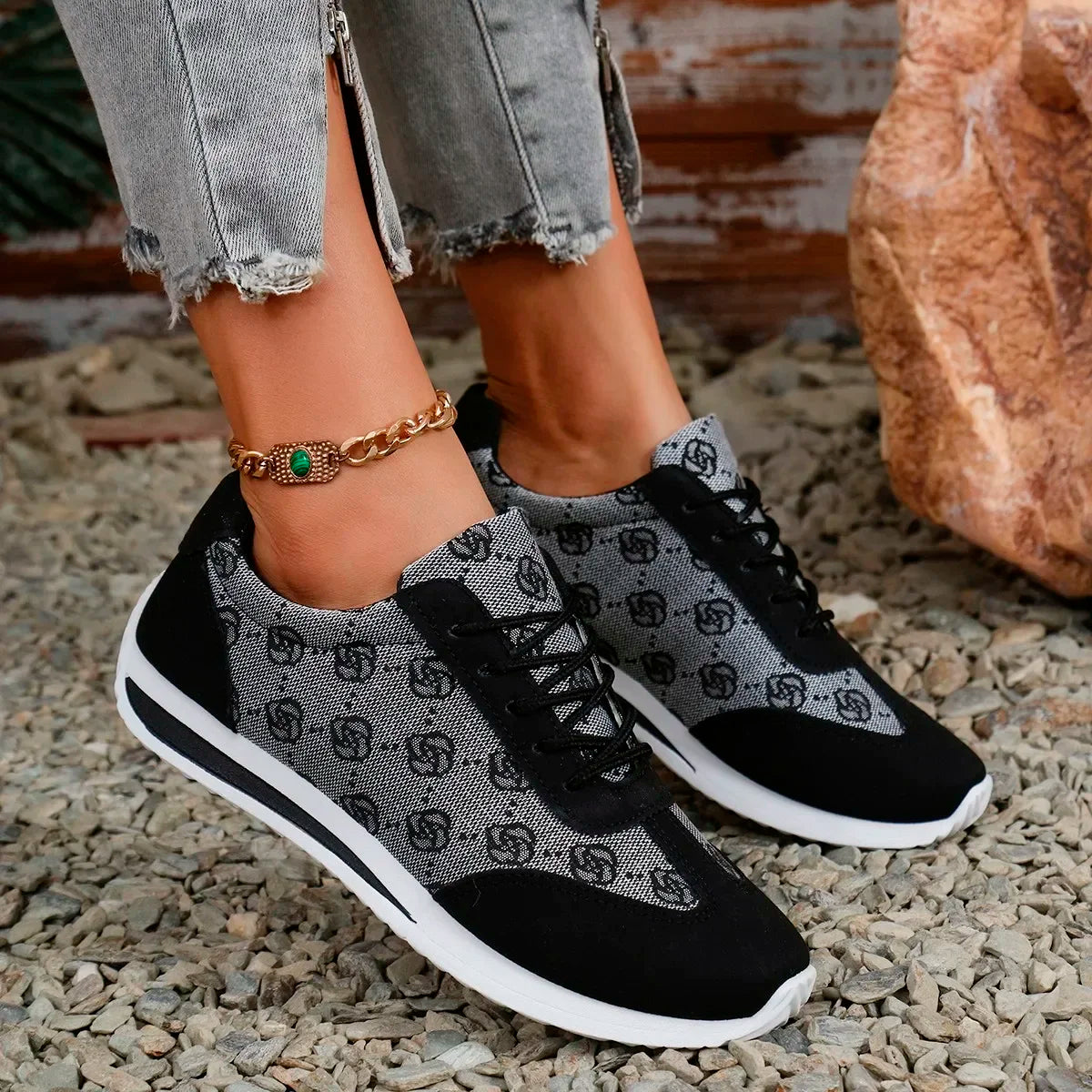 Women Thick Soled Cross Round Head Thin Fashion Shoes Women Comfortable  Breathable Casual Wear-resistant Shoes Zapatos De Mujer.