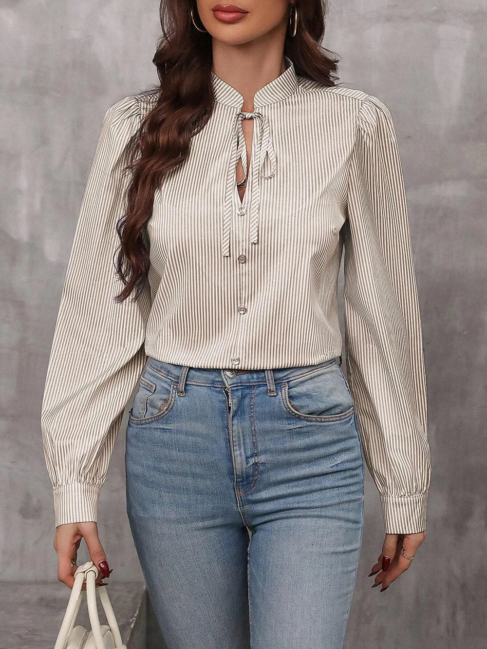 New Fashion Women's Color-coded Striped Casual Trendy Loose Single-breasted Pullover Long Sleeve Shirts Female Clothes T-shirts.