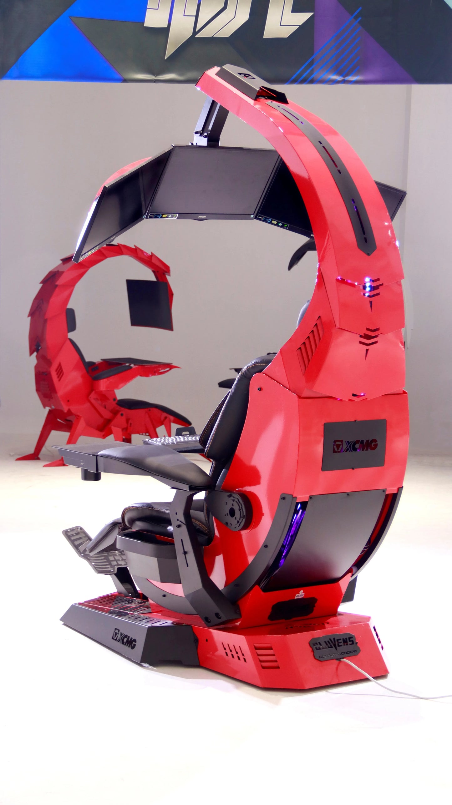 Manticore Zero Gravity Liegestuhl aus echtem Leder, Cockpit-Option, Memory-Schaum mit Massageunterstützung, mehrere Monitore