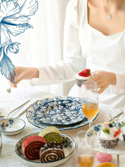 SOLECASA English Retro Ceramic Tableware Blue Flowers Pattern Household Salad Bowls Steak Plate Fruit Dessert Plates Dinnerware.