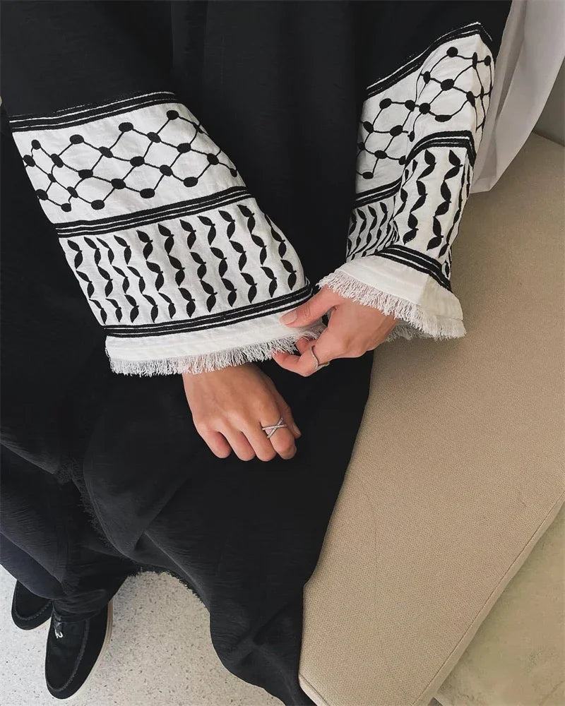 Autumn New Ramadan Open Embroidery Tassel Pink Kimono Abaya Dubai Luxury Muslim Islam Kaftan Dress Abayas Women Kebaya Caftan.