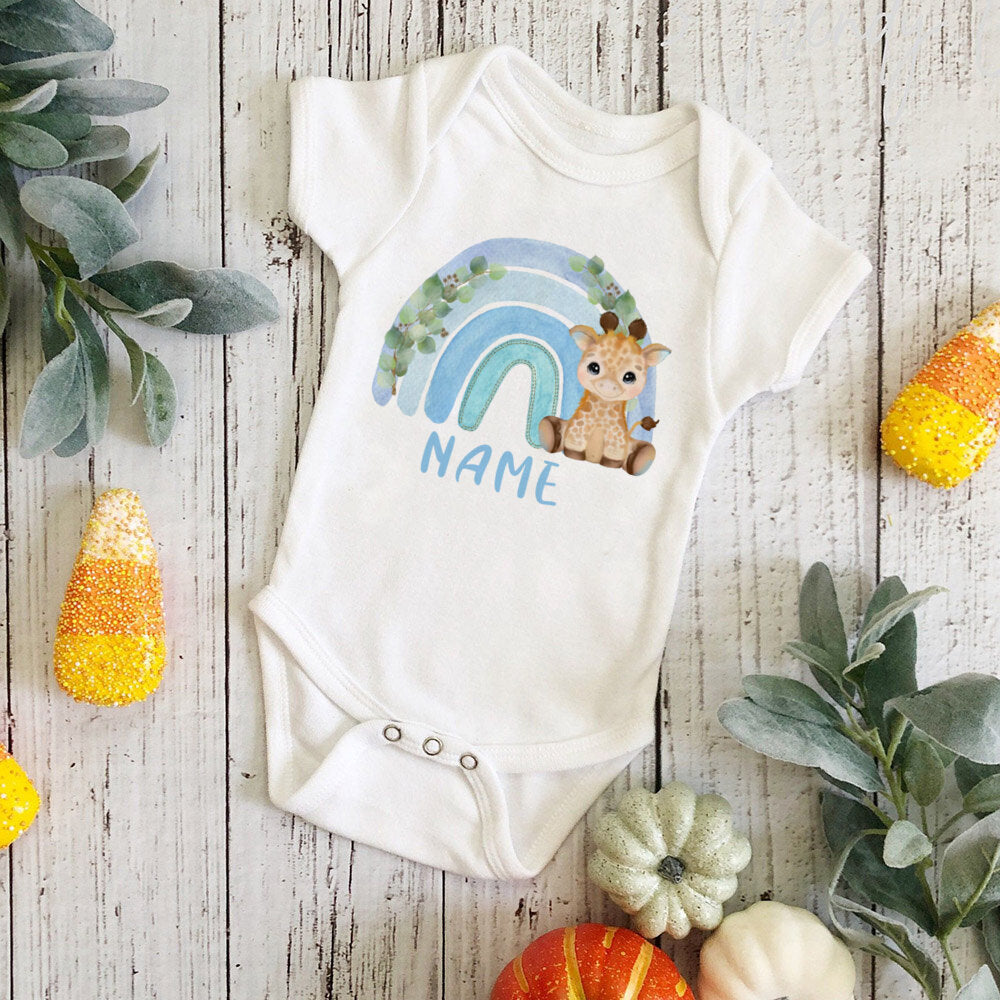 Personal isierte Baby Bodysuit Regenbogen Tier mit Namen Säugling Overalls Neugeborenen Wild One Outfits Stram pler Baby Geburtstag Dusche Geschenke.